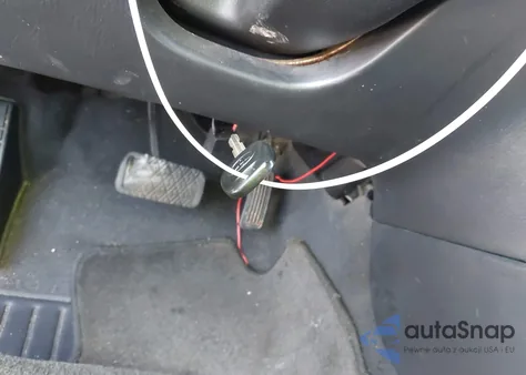 2005 Toyota Corolla Ce/Le/S из США, поврежденный, VIN 2T1BR32E75C402698